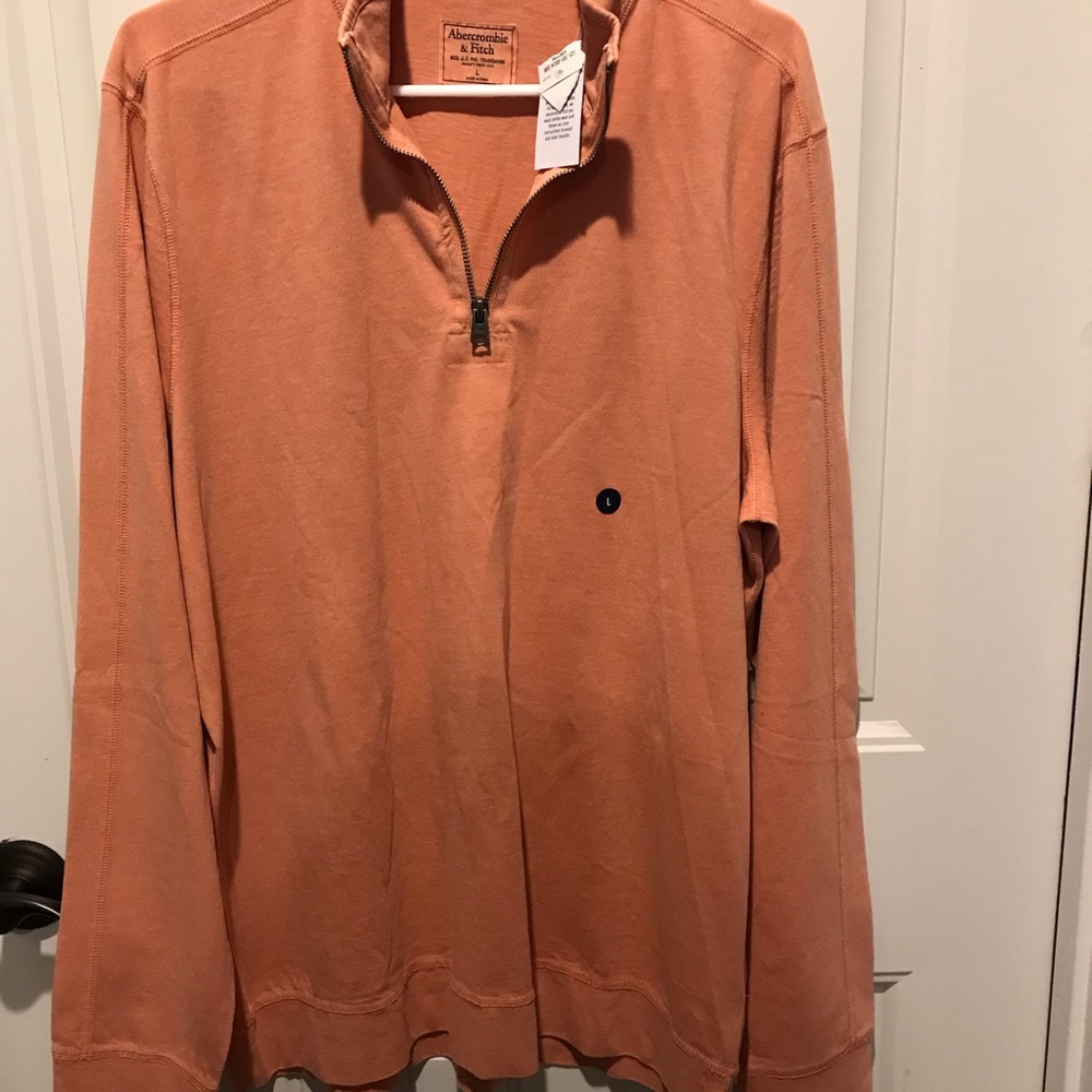 Men’s long sleeve top